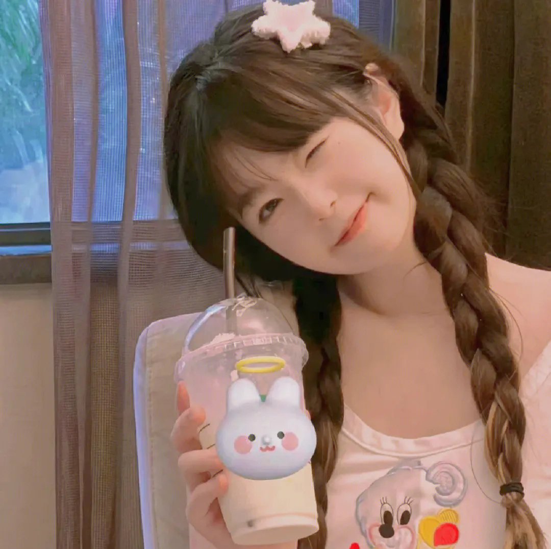 明天、我会成为谁的女友